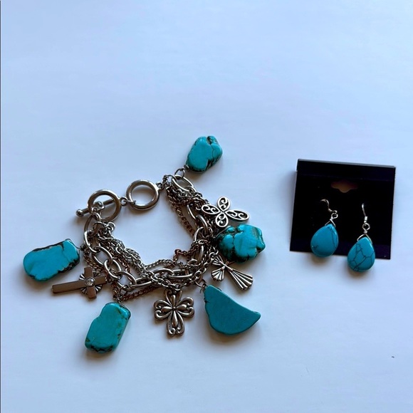 Vintage Y2K Faux Turquoise and Silver Cross Charm Bracelet and Earring Set - Picture 2 of 8